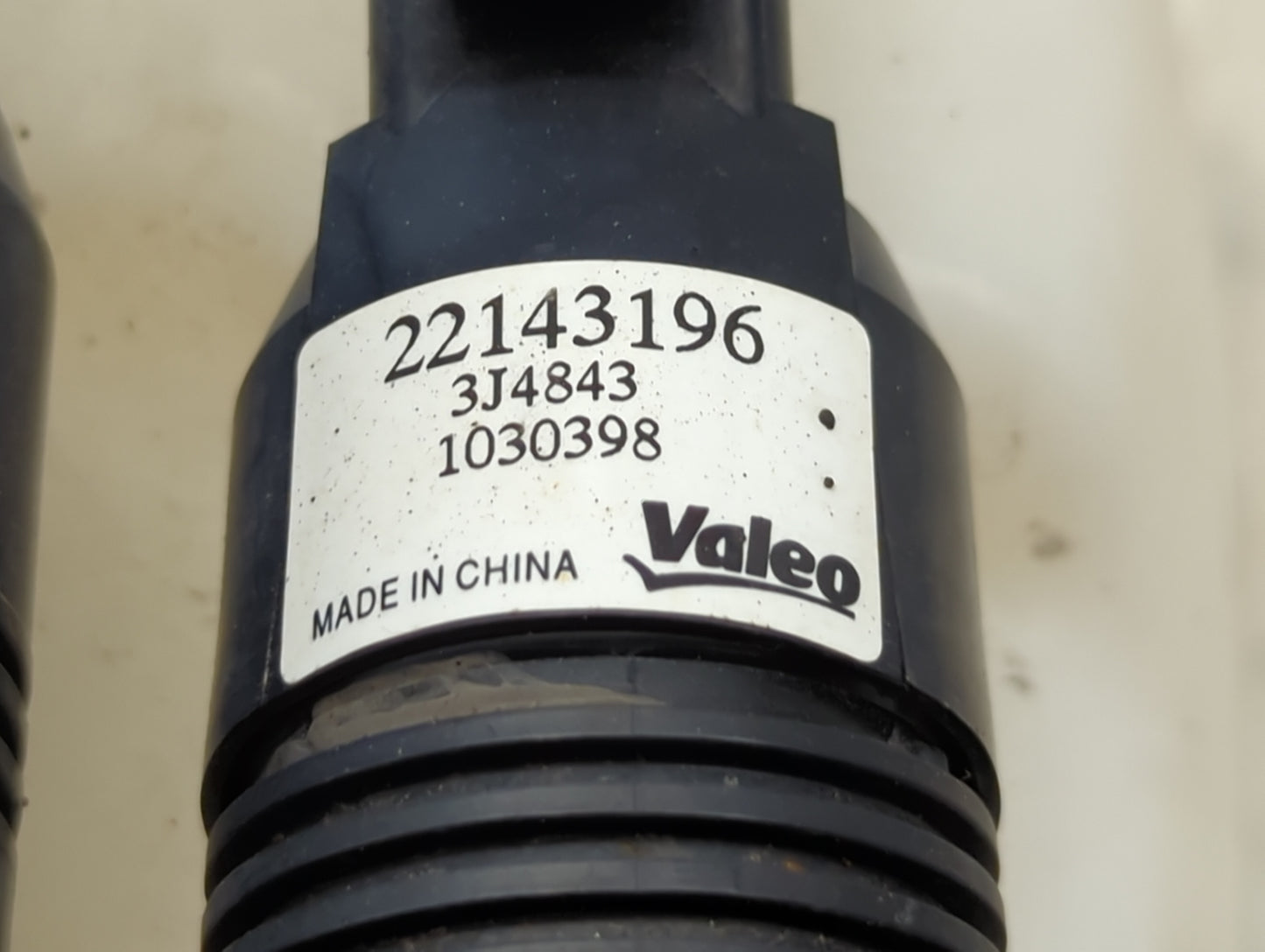 Chevrolet Traverse Windshield Washer Fluid Reservoir Bottle Oem 1474040 - Oemusedautoparts1.com