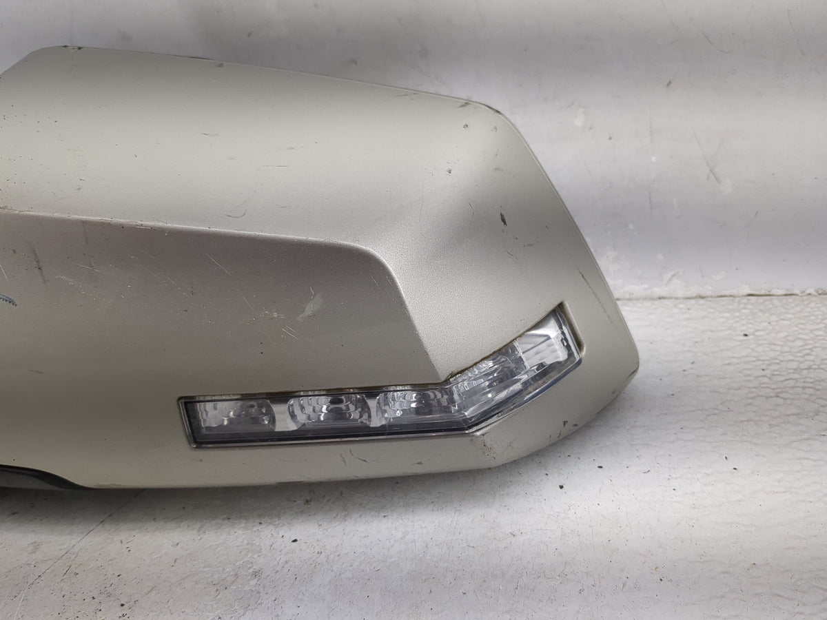 2009 Chevrolet Traverse Driver Side View Mirror - Left Door Mirror OEM Used - Oemusedautoparts1.com