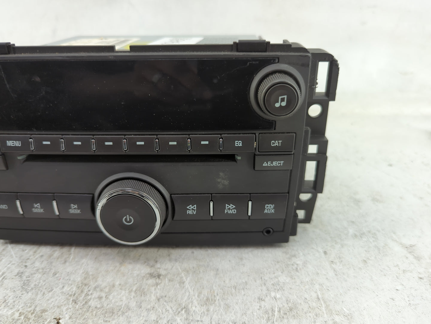 2009 Chevrolet Traverse Radio AM FM Cd Player Receiver Replacement P/N:25974803 28198501 Fits OEM Used Auto Parts - Oemuseda