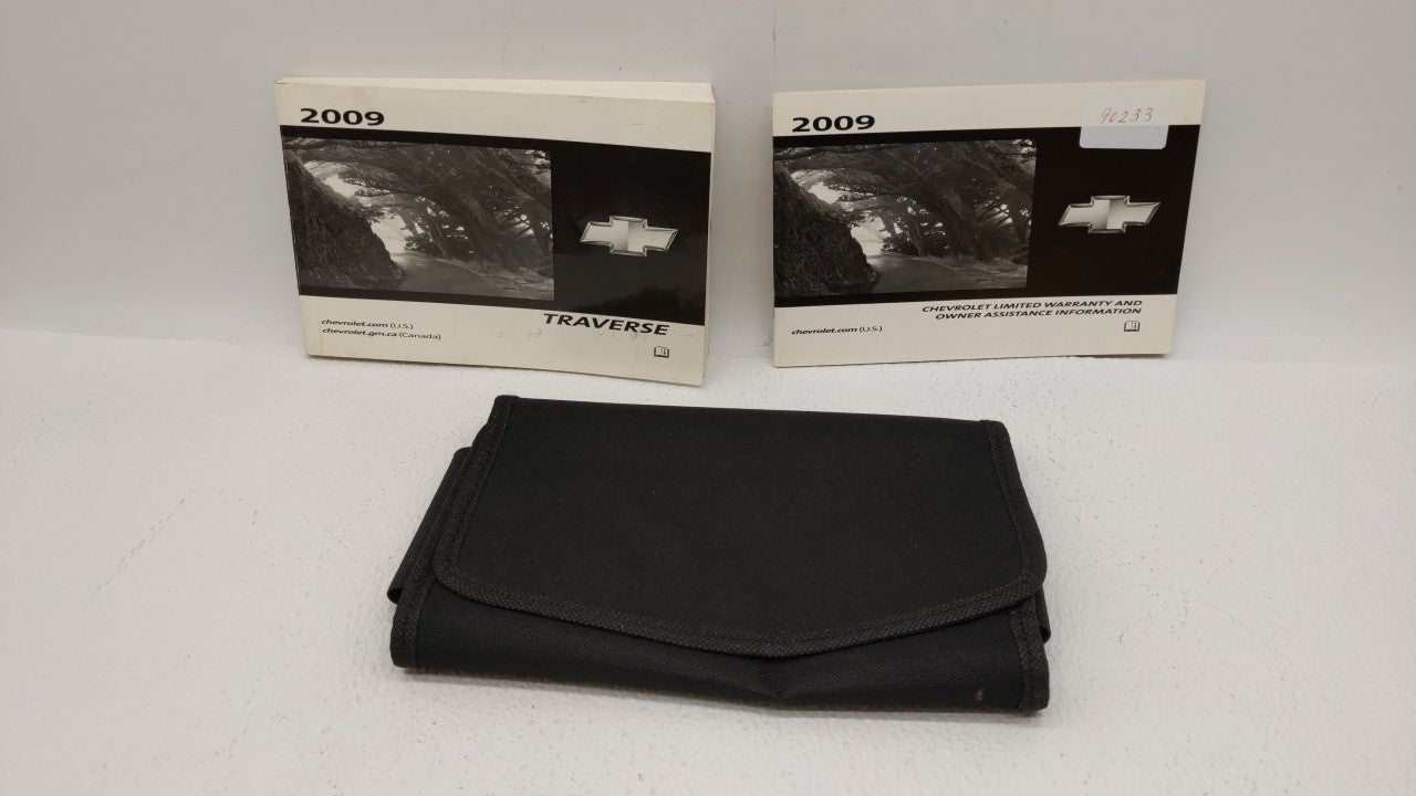 2009 Chevrolet Traverse Owners Manual Book Guide OEM Used Auto Parts - Oemusedautoparts1.com
