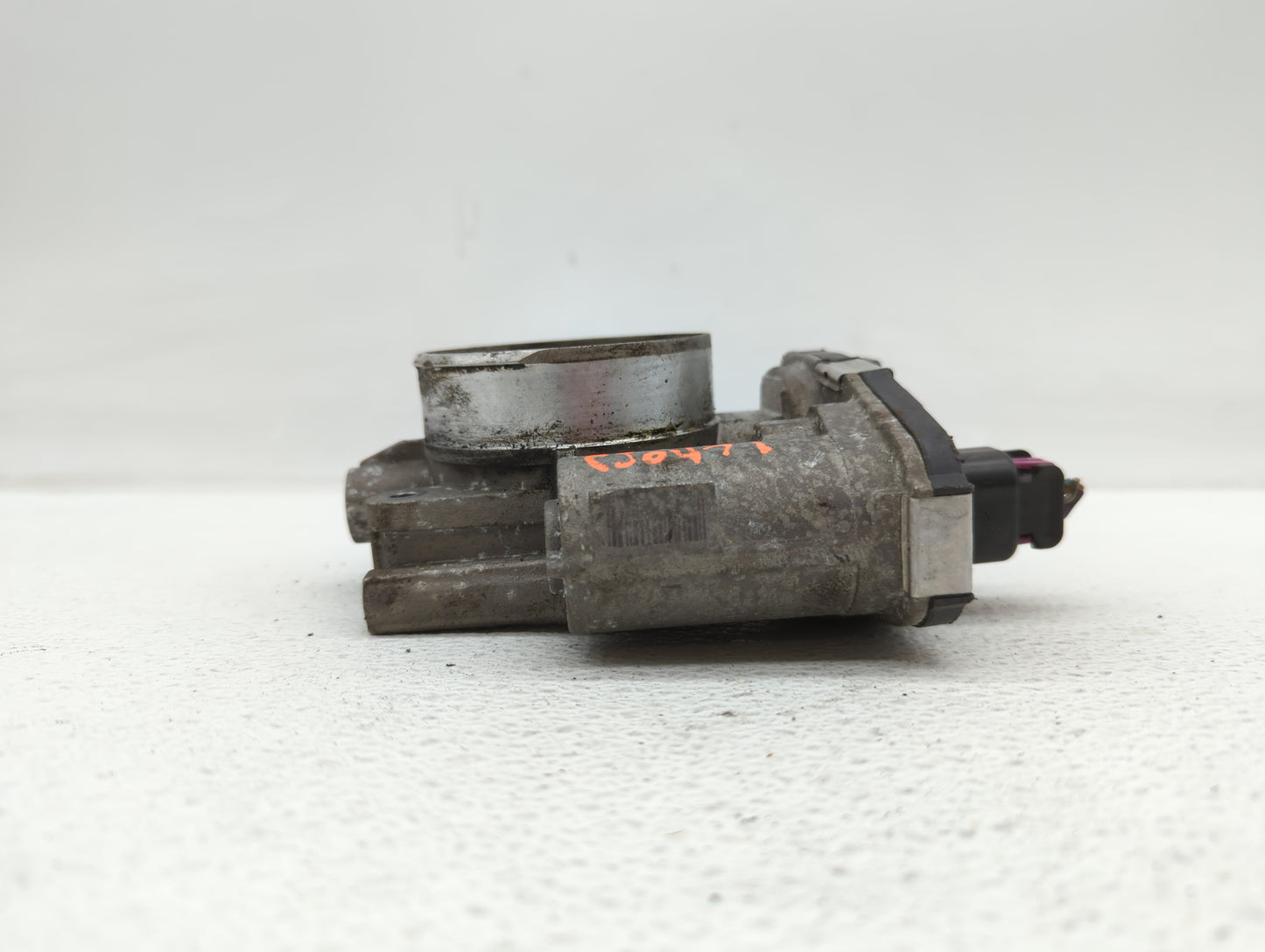 2009-2011 Chevrolet Traverse Throttle Body P/N:995AA Fits Fits 2007 2008 2009 2010 2011 OEM Used Auto Parts - Oemusedautopar