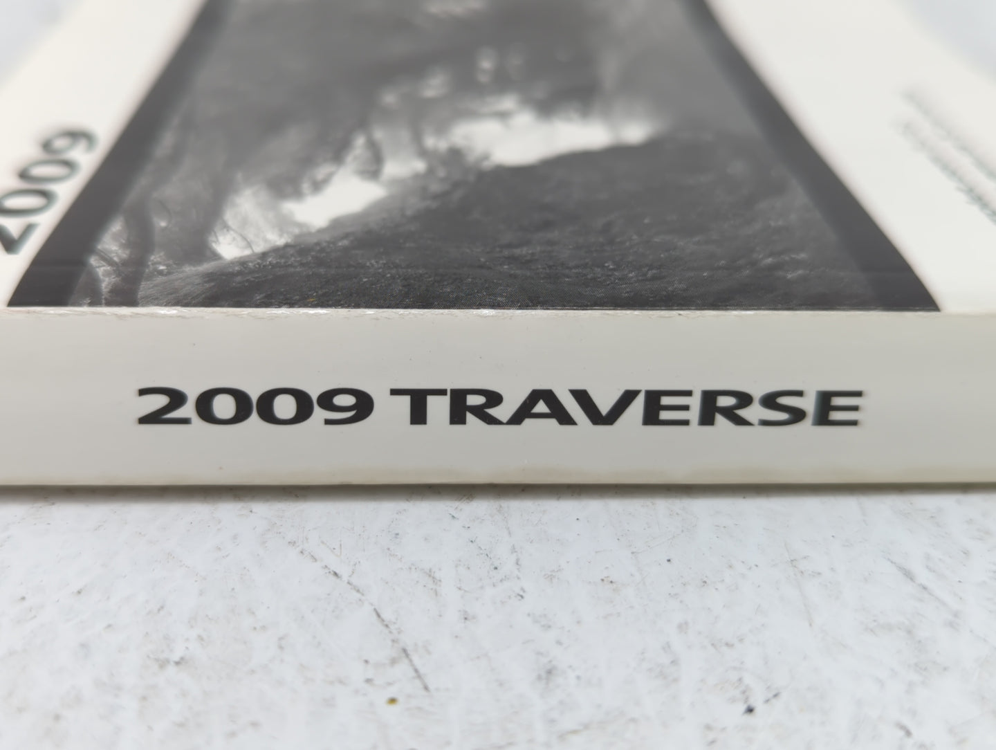 2009 Chevrolet Traverse Owners Manual Book Guide OEM Used Auto Parts - Oemusedautoparts1.com