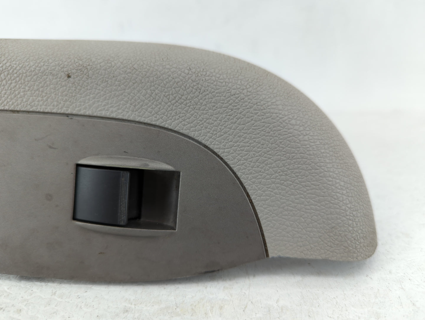 2009 Chevrolet Traverse Passenger Right Power Window Switch - Oemusedautoparts1.com