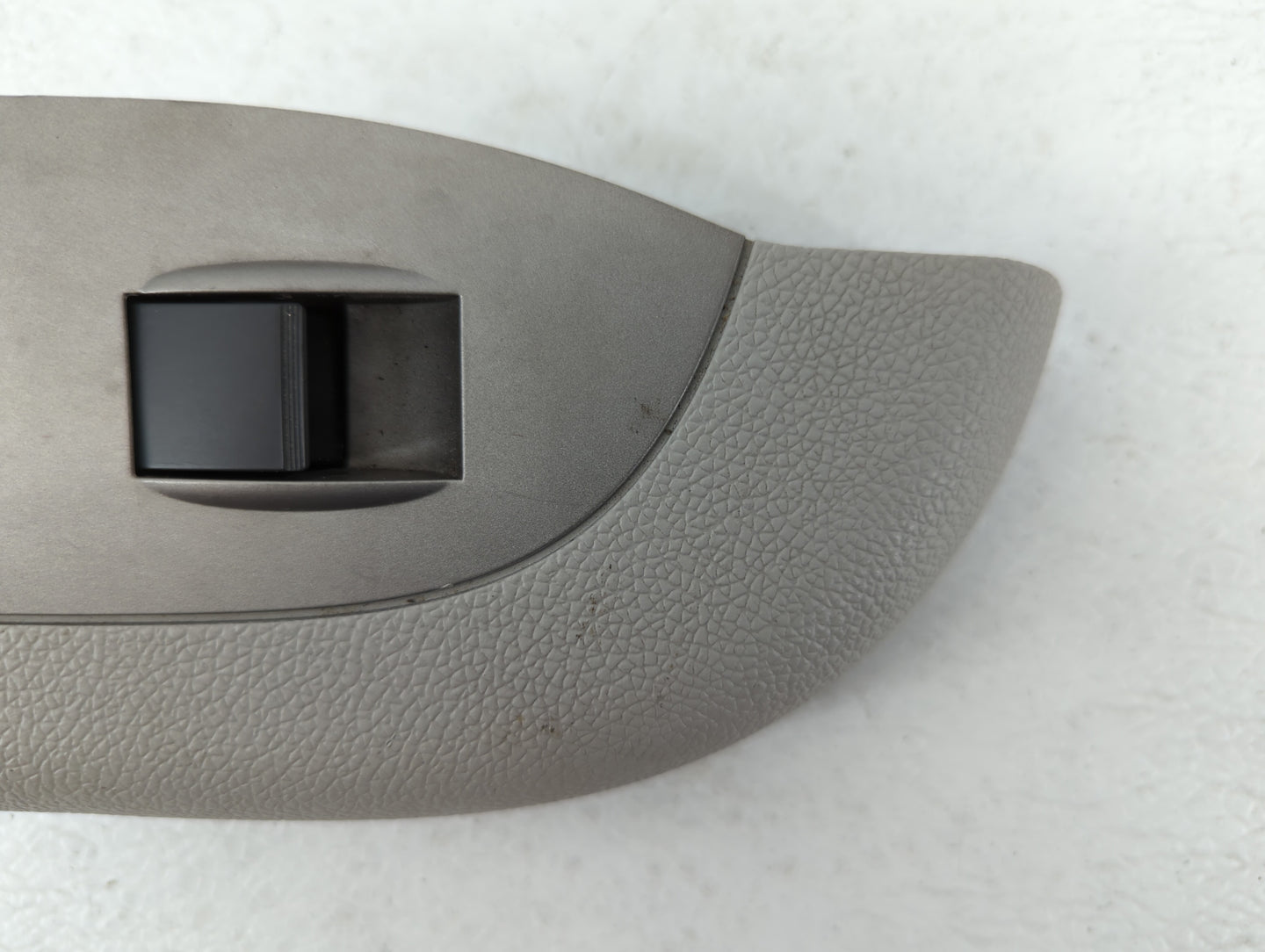 2009 Chevrolet Traverse Passenger Right Power Window Switch - Oemusedautoparts1.com