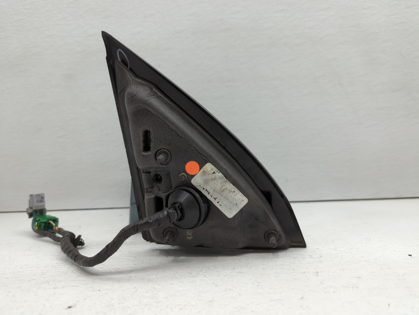 2009 Chevrolet Traverse Driver Side View Mirror - Left Door Mirror OEM Used - Oemusedautoparts1.com