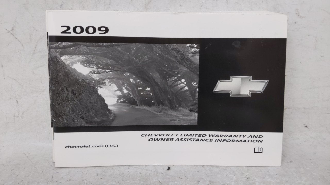 2009 Chevrolet Traverse Owners Manual Book Guide OEM Used Auto Parts - Oemusedautoparts1.com
