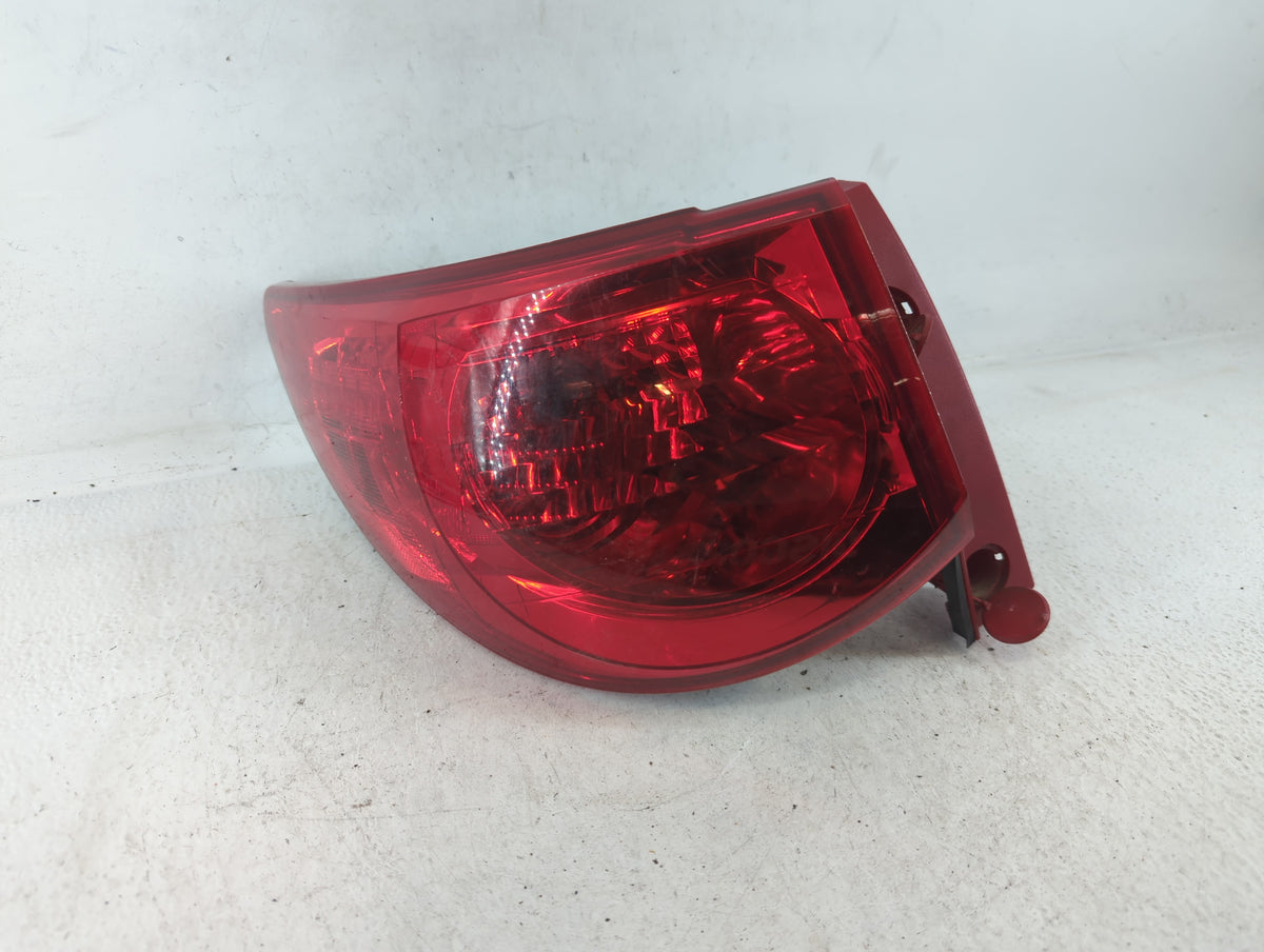 2009-2012 Chevrolet Traverse Tail Light Assembly Driver Left OEM Fits Fits 2009 2010 2011 2012 OEM Used Auto Parts - Oemused