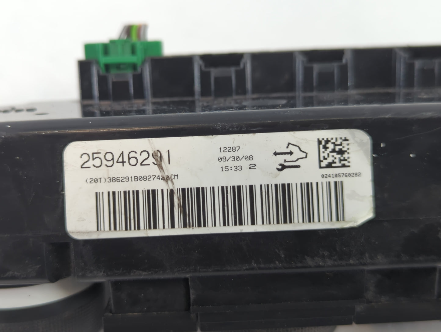 2009 Chevrolet Traverse Climate Control Module Temperature AC/Heater Replacement P/N:25946291 Fits OEM Used Auto Parts - Oem