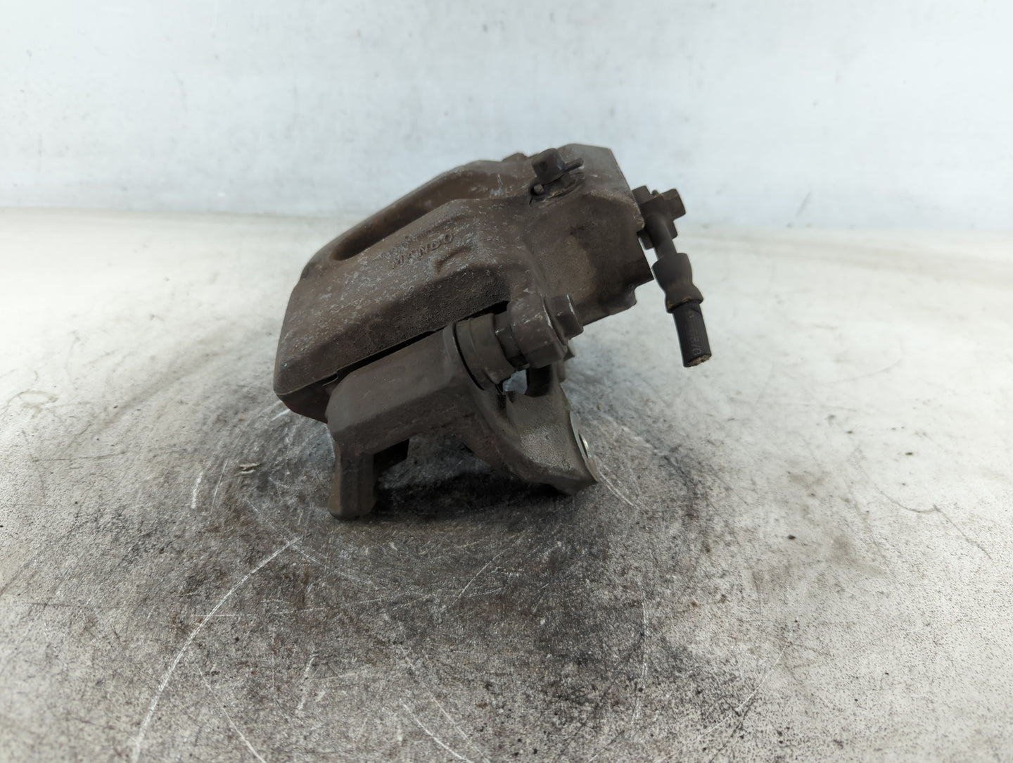 2017-2017 Chevrolet Traverse Front Driver Left Brake Caliper 699912 - Oemusedautoparts1.com