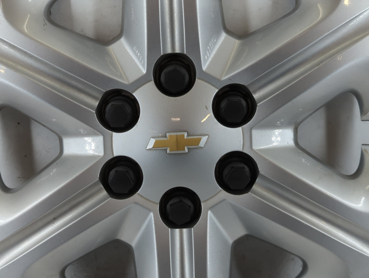 2009 Chevrolet Traverse Rim Wheel Center Cap - Oemusedautoparts1.com
