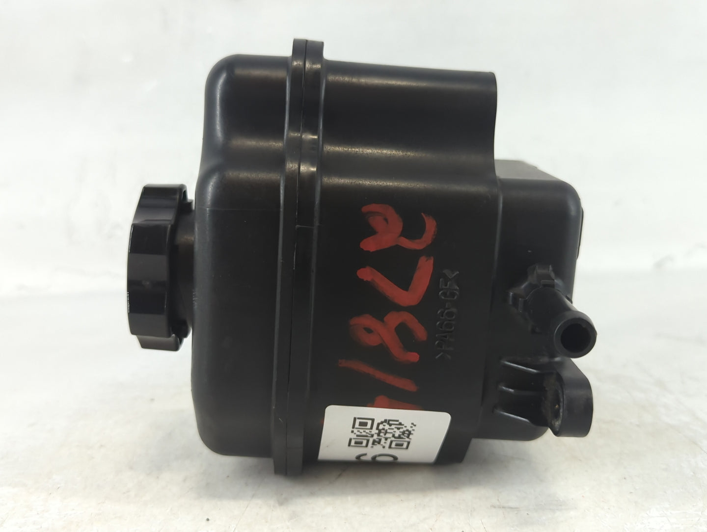 2009 Chevrolet Traverse Power Steering Reservoir - Oemusedautoparts1.com