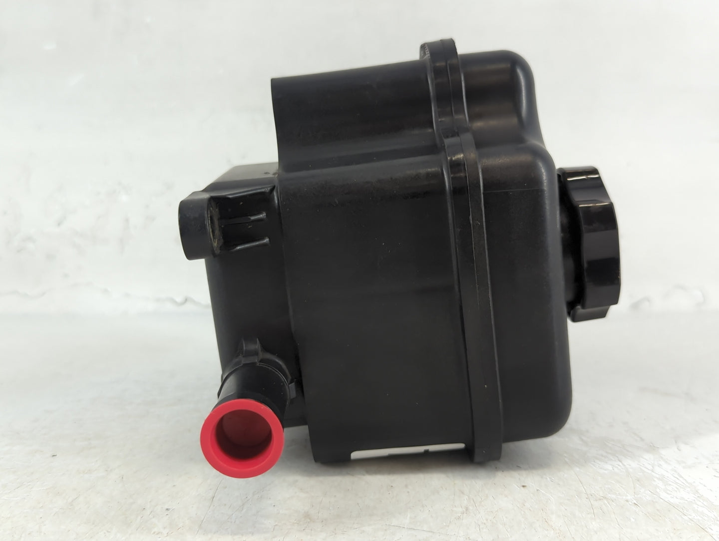 2009 Chevrolet Traverse Power Steering Reservoir - Oemusedautoparts1.com