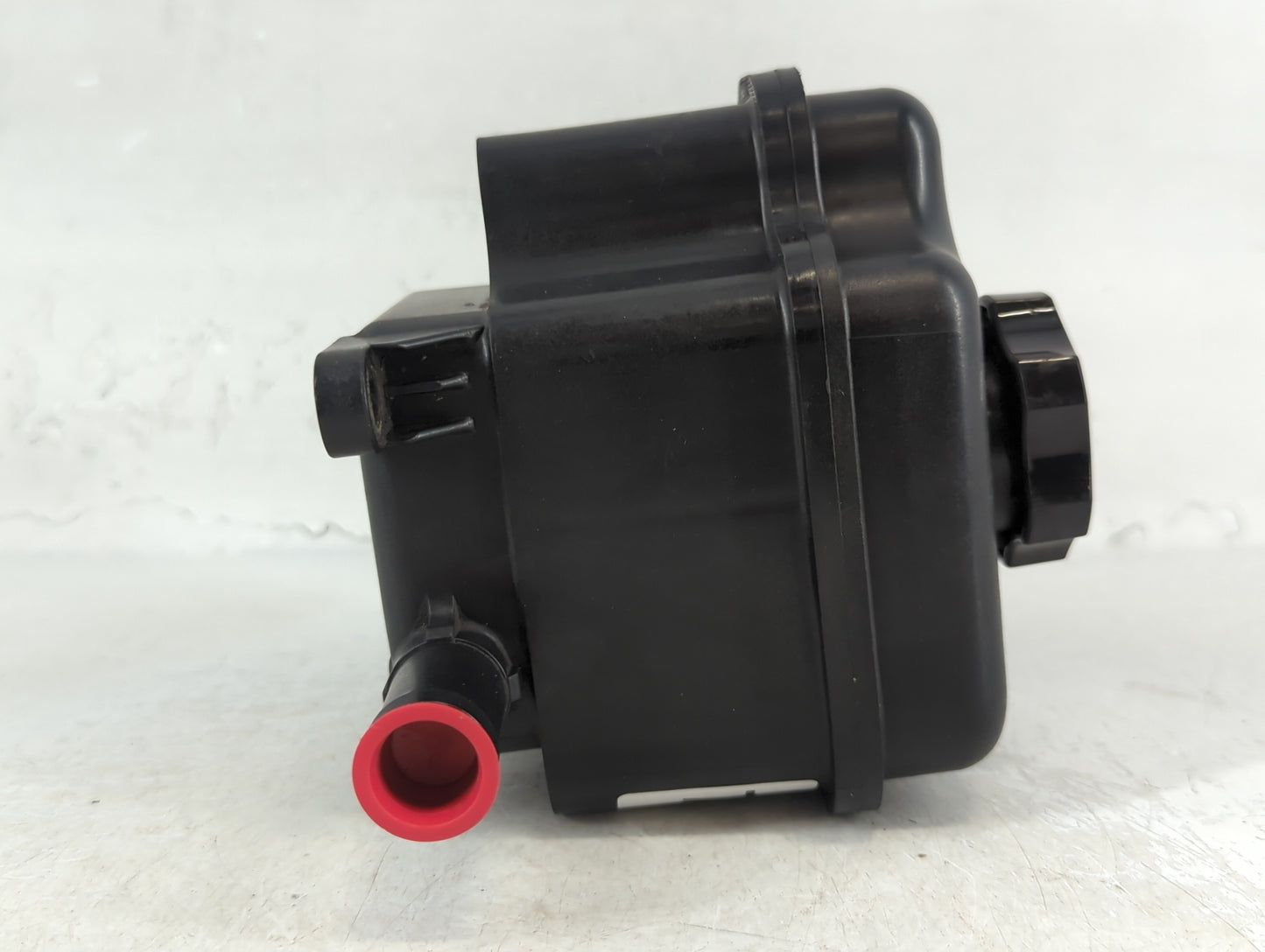 2009 Chevrolet Traverse Power Steering Reservoir - Oemusedautoparts1.com