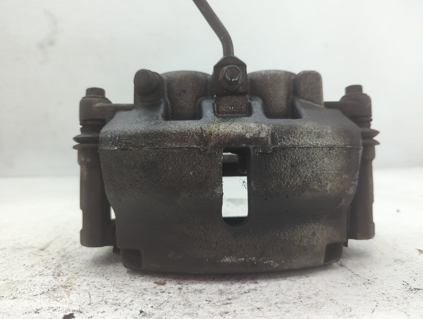 2009-2017 Chevrolet Traverse Front Passenger Right Brake Caliper - Oemusedautoparts1.com