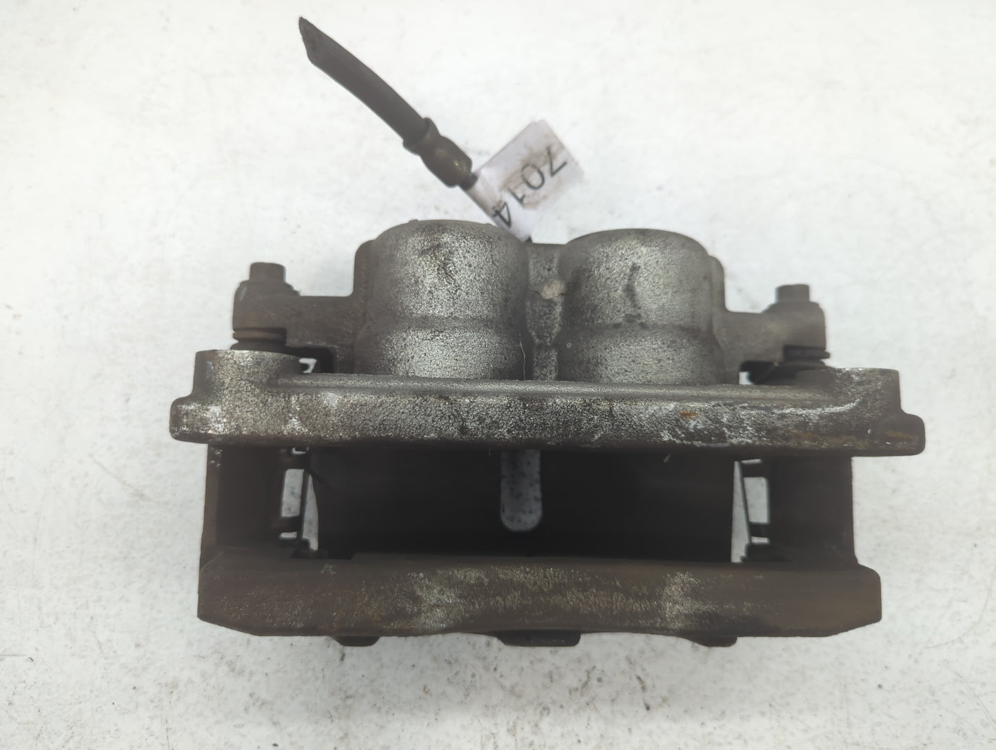 2009-2017 Chevrolet Traverse Front Driver Left Brake Caliper 701425 - Oemusedautoparts1.com