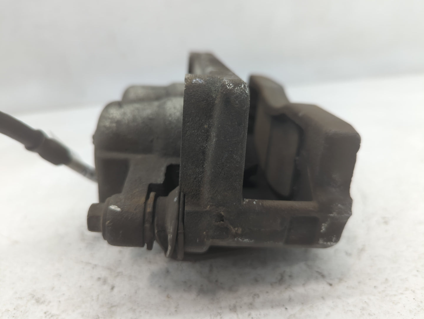 2009-2017 Chevrolet Traverse Front Driver Left Brake Caliper 701425 - Oemusedautoparts1.com