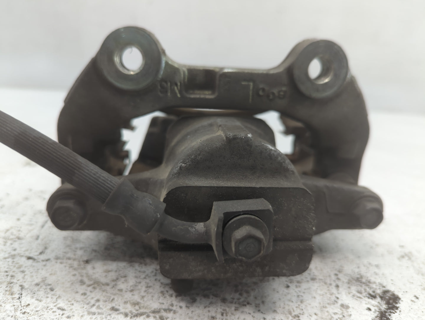 2017-2017 Chevrolet Traverse Front Passenger Right Brake Caliper - Oemusedautoparts1.com