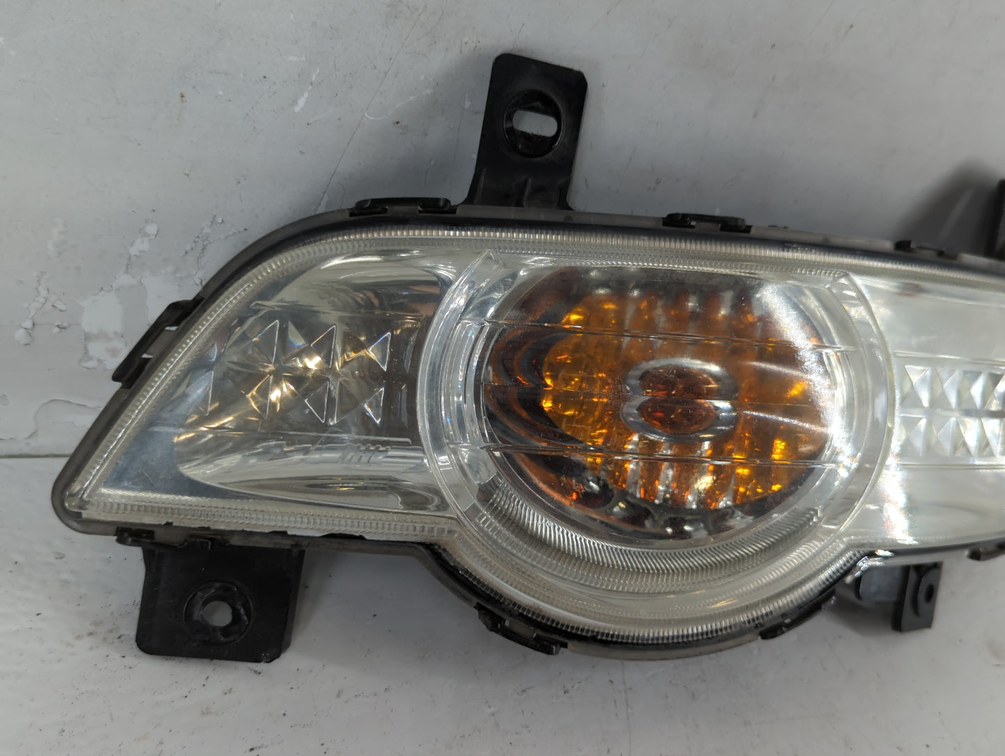 2009 Chevrolet Traverse Driver Left Oem Front Light Lamp - Oemusedautoparts1.com