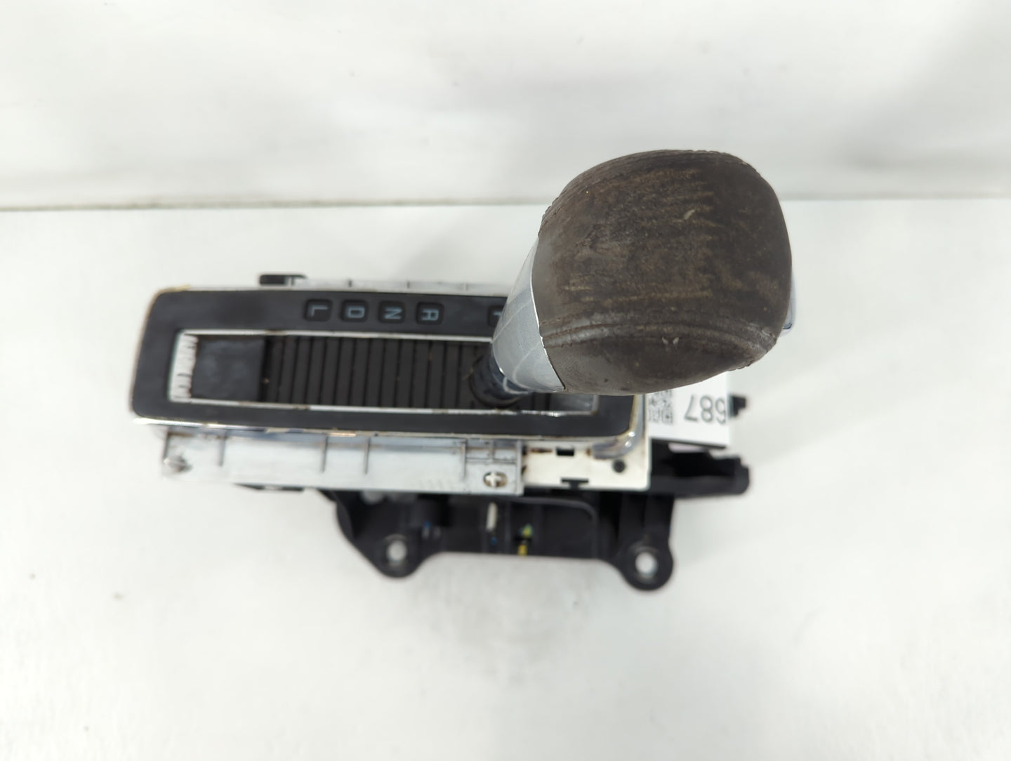 2009 Chevrolet Traverse Floor Console Assembly Shifter - Oemusedautoparts1.com