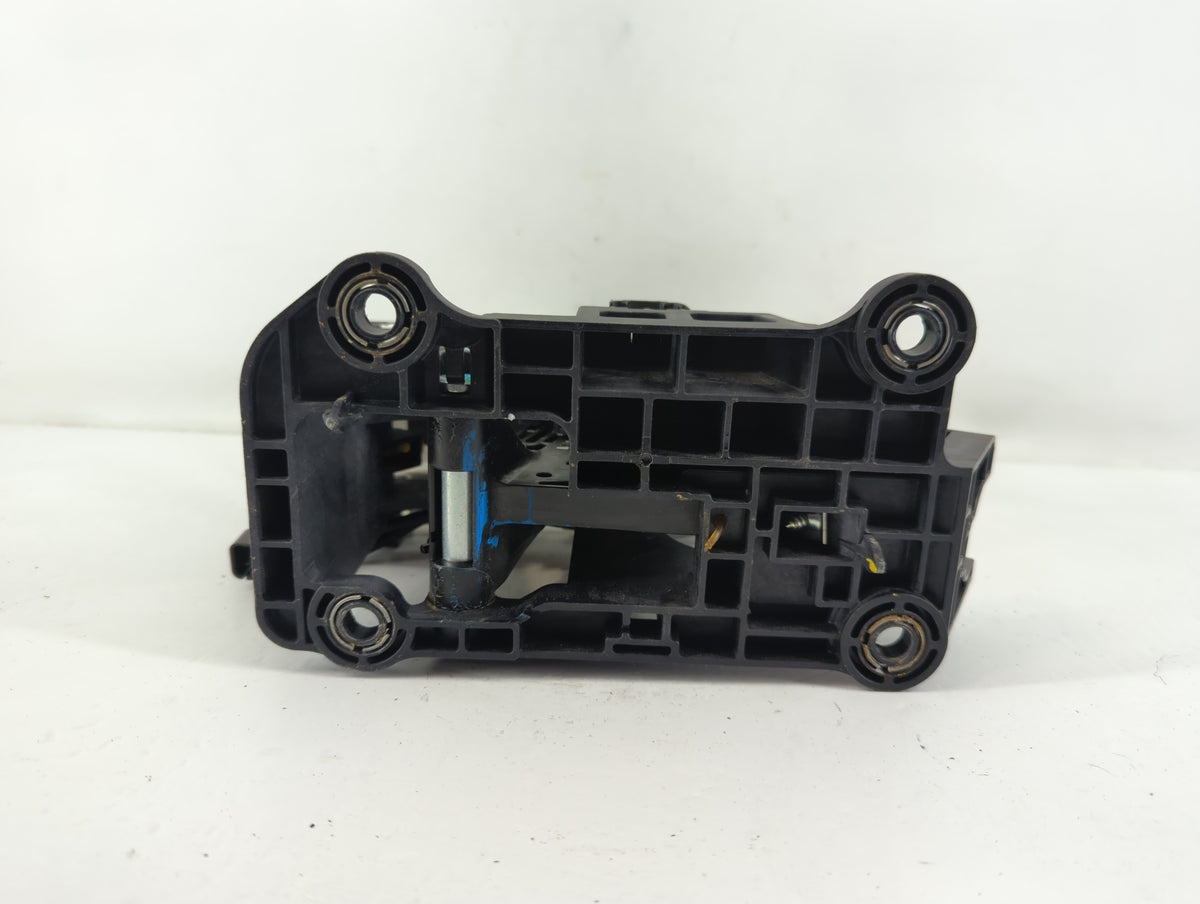 2009 Chevrolet Traverse Floor Console Assembly Shifter - Oemusedautoparts1.com