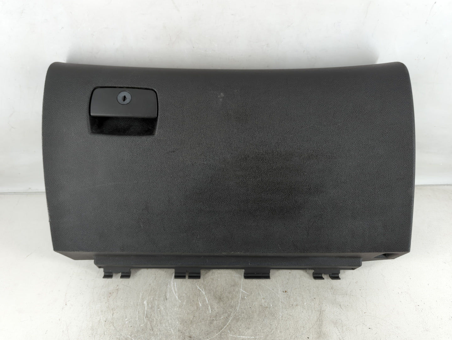 2009 Chevrolet Traverse Passenger Glove Box Door Storage Compartment - Oemusedautoparts1.com