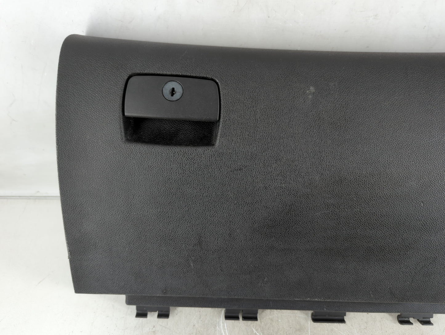 2009 Chevrolet Traverse Passenger Glove Box Door Storage Compartment - Oemusedautoparts1.com