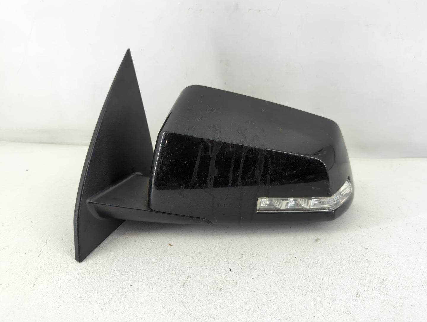 2009 Chevrolet Traverse Driver Side View Mirror - Left Door Mirror OEM Used - Oemusedautoparts1.com