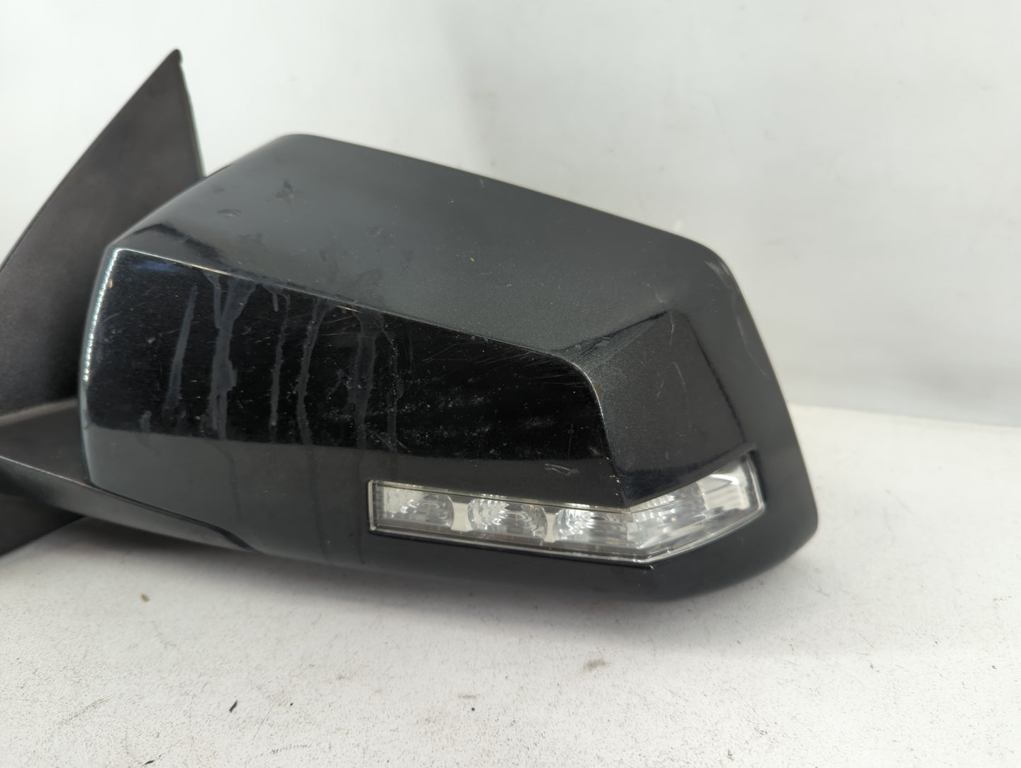 2009 Chevrolet Traverse Driver Side View Mirror - Left Door Mirror OEM Used - Oemusedautoparts1.com