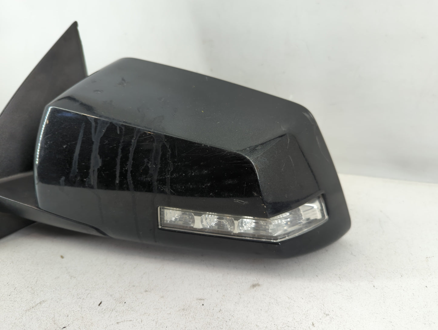 2009 Chevrolet Traverse Driver Side View Mirror - Left Door Mirror OEM Used - Oemusedautoparts1.com