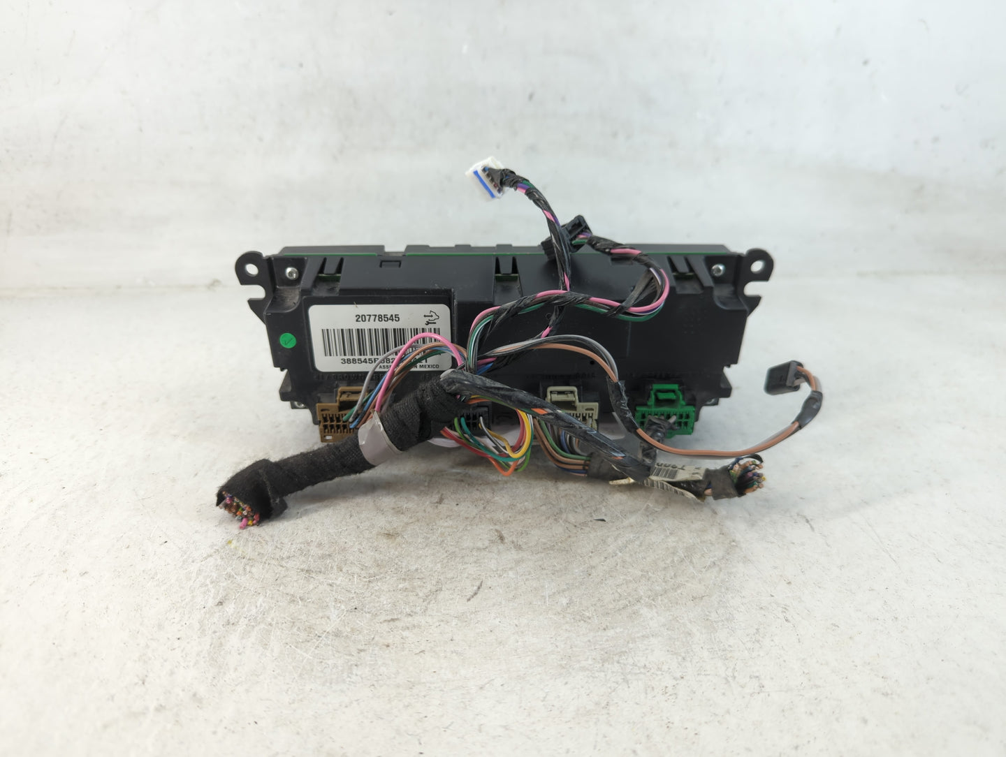 2009 Chevrolet Traverse Climate Control Module Temperature AC/Heater Replacement P/N:20778545 Fits OEM Used Auto Parts - Oem