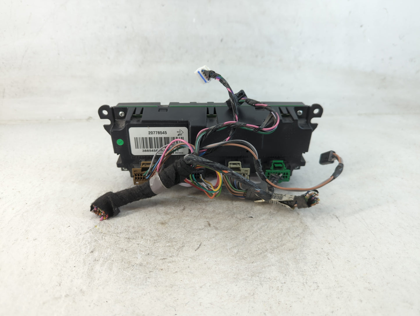 2009 Chevrolet Traverse Climate Control Module Temperature AC/Heater Replacement P/N:20778545 Fits OEM Used Auto Parts - Oem