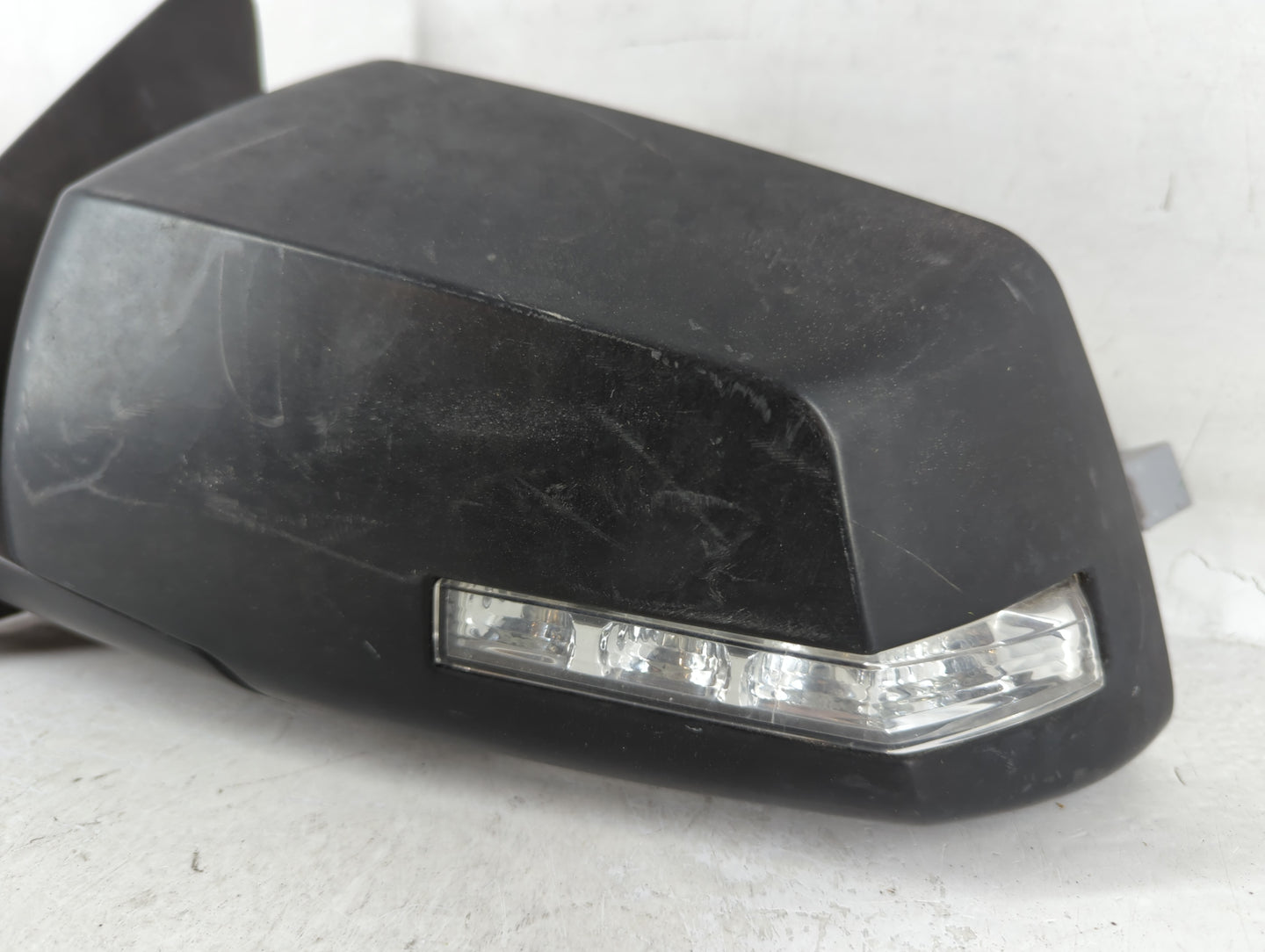 2009 Chevrolet Traverse Driver Side View Mirror - Left Door Mirror OEM Used - Oemusedautoparts1.com