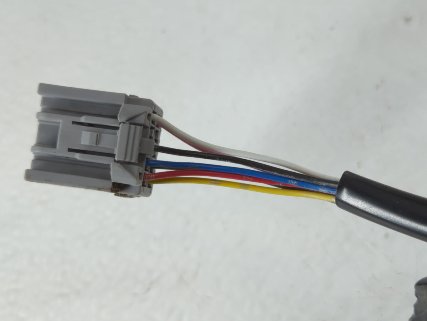 2009 Chevrolet Traverse Driver Side View Mirror - Left Door Mirror OEM Used - Oemusedautoparts1.com