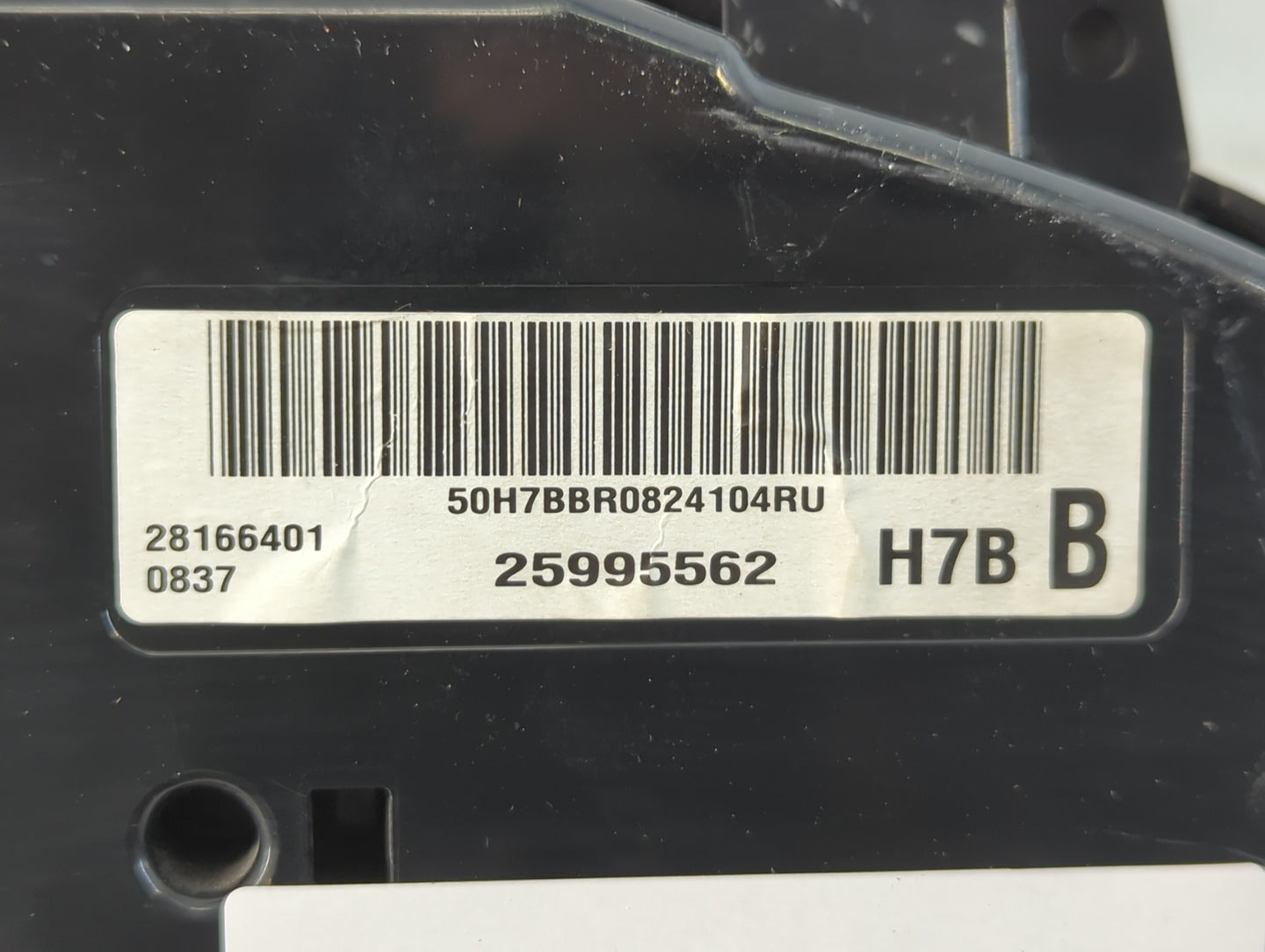 2009 Chevrolet Traverse Instrument Cluster Speedometer Gauges P/N:25995562 Fits OEM Used Auto Parts - Oemusedautoparts1.com