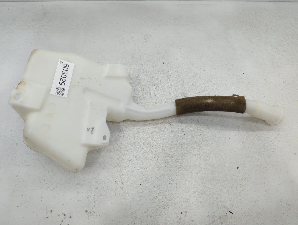 Chevrolet Traverse Windshield Washer Fluid Reservoir Bottle 803029 - Oemusedautoparts1.com