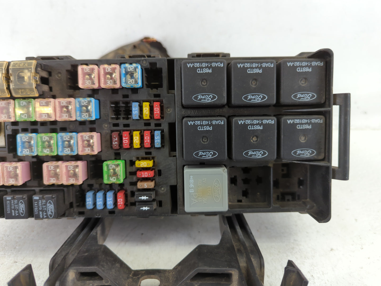 2009 Chevrolet Trax Fusebox Fuse Box Panel Relay Module P/N:BA5T-14A003-AA Fits OEM Used Auto Parts - Oemusedautoparts1.com