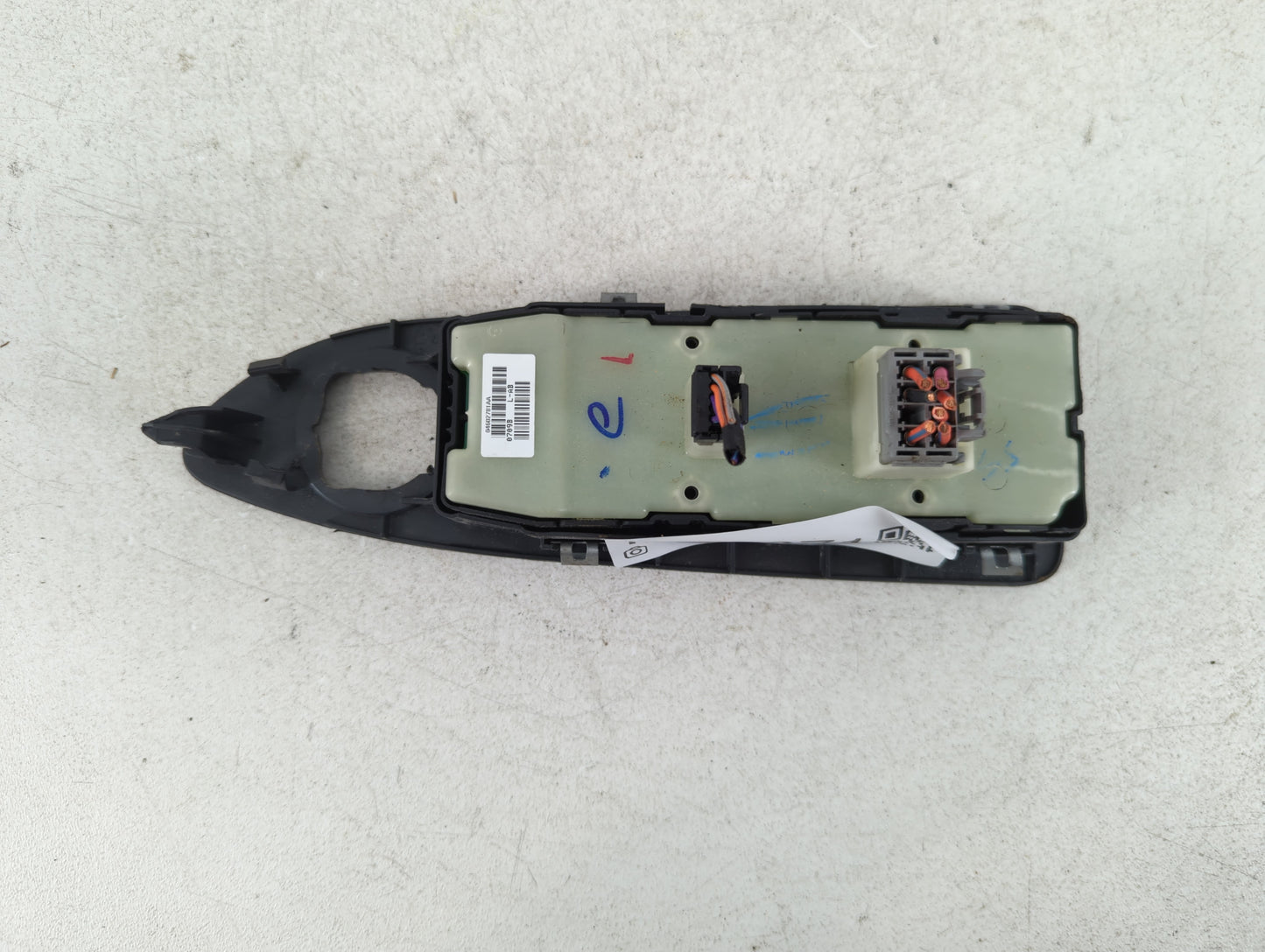 2006-2010 Chrysler 300 Master Power Window Switch Replacement Driver Side Left P/N:04602781AA Fits OEM Used Auto Parts - Oem