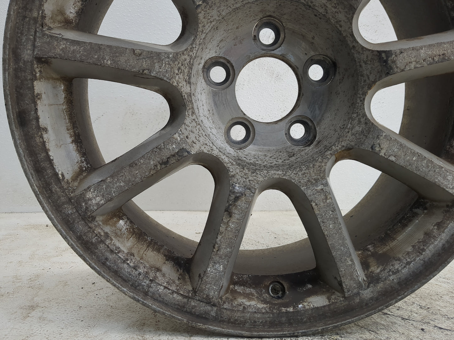 2005-2010 Chrysler 300 Oem Wheel Rim - Oemusedautoparts1.com