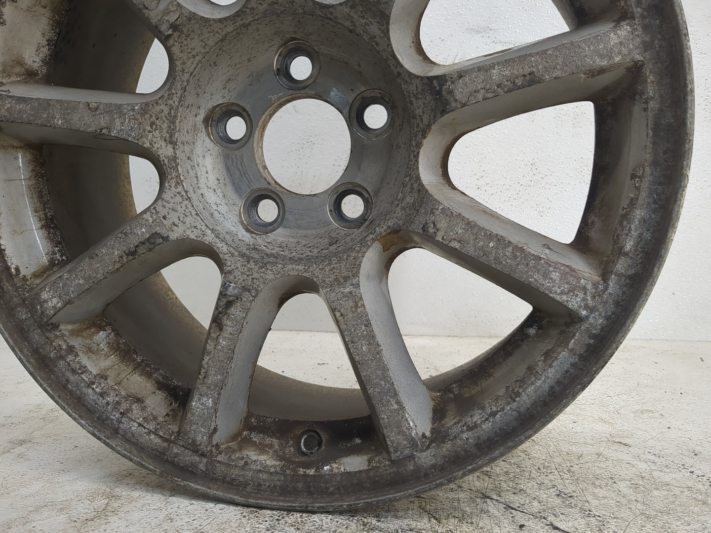 2005-2010 Chrysler 300 Oem Wheel Rim - Oemusedautoparts1.com