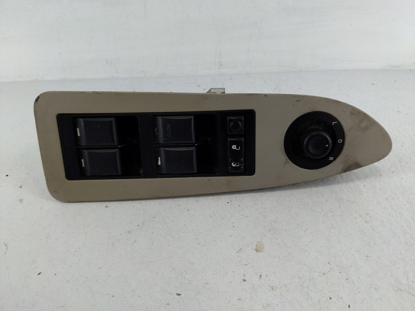 2005-2010 Chrysler 300 Master Power Window Switch Replacement Driver Side Left P/N:04602780AA 04602736AA Fits OEM Used Auto 