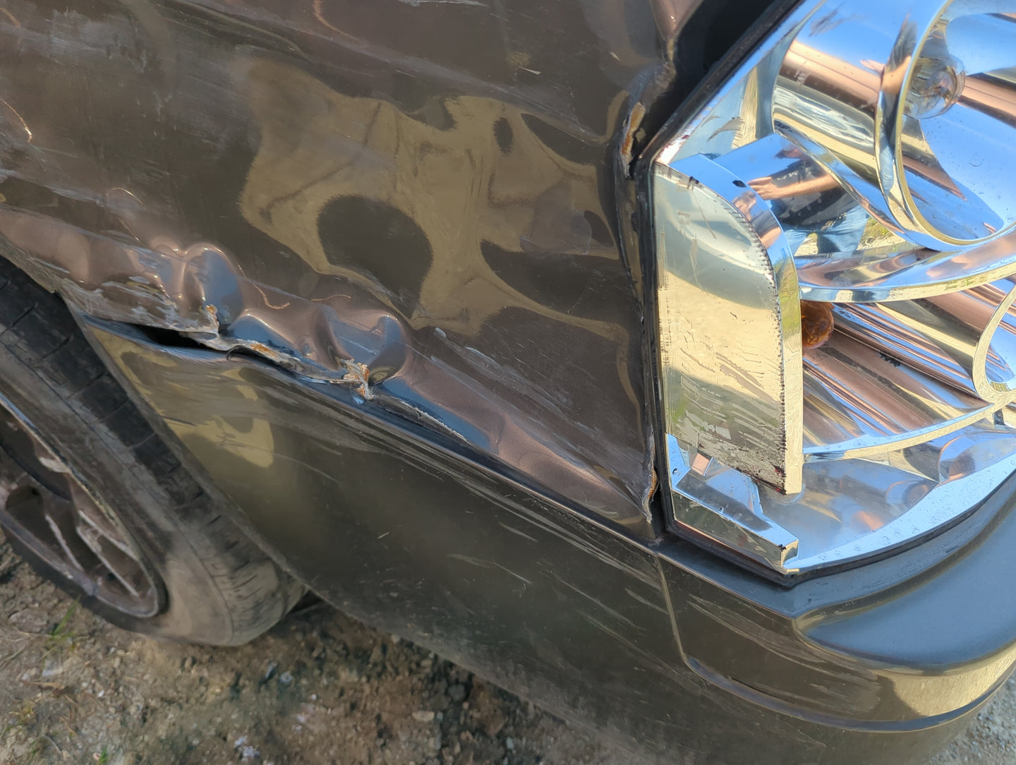2005-2010 Chrysler 300 Rear Bumper Assembly Oem - Oemusedautoparts1.com