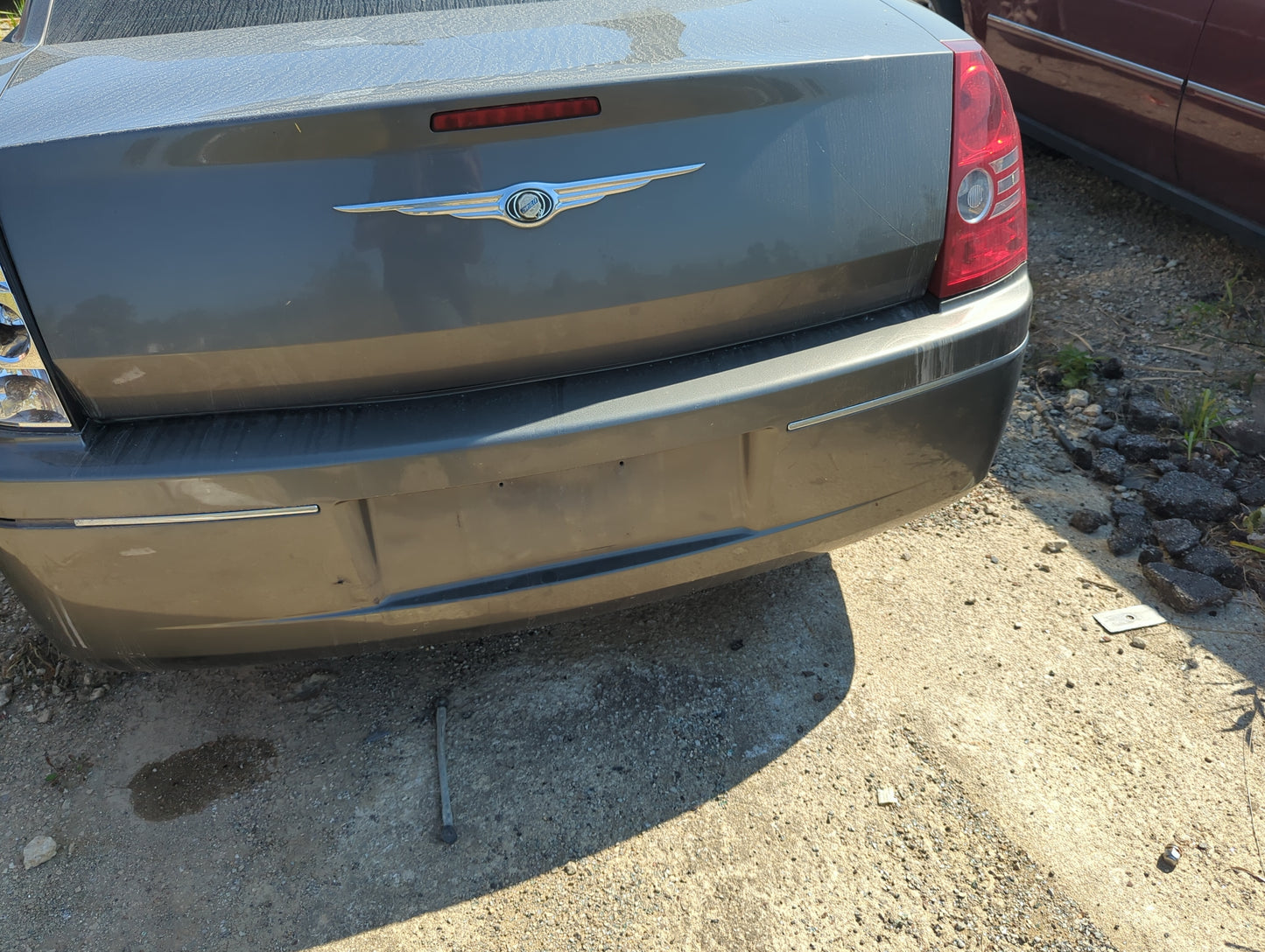 2005-2010 Chrysler 300 Rear Bumper Assembly Oem - Oemusedautoparts1.com