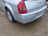 2005-2010 Chrysler 300 Rear Bumper Assembly Oem 1309686 - Oemusedautoparts1.com