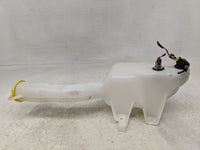 2006-2010 Chrysler 300 Windshield Washer Fluid Reservoir Bottle Oem - Oemusedautoparts1.com
