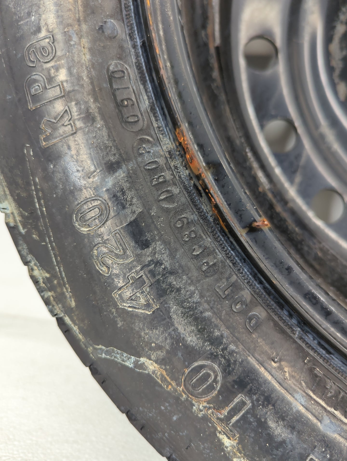 2005-2022 Chrysler 300 Spare Donut Tire Wheel Rim Oem - Oemusedautoparts1.com