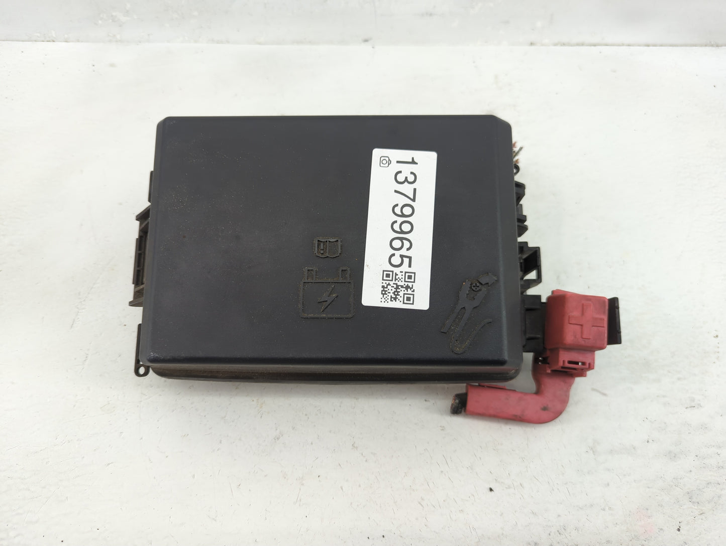2009-2010 Chrysler 300 Fusebox Fuse Box Panel Relay Module P/N:68044658AA Fits Fits 2009 2010 OEM Used Auto Parts - Oemuseda