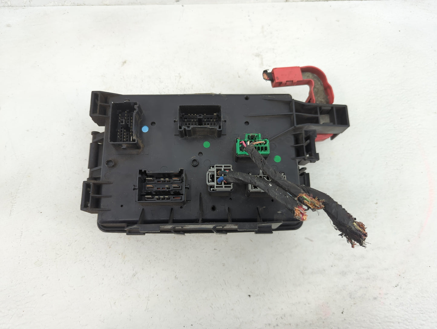 2009-2010 Chrysler 300 Fusebox Fuse Box Panel Relay Module P/N:68044658AA Fits Fits 2009 2010 OEM Used Auto Parts - Oemuseda