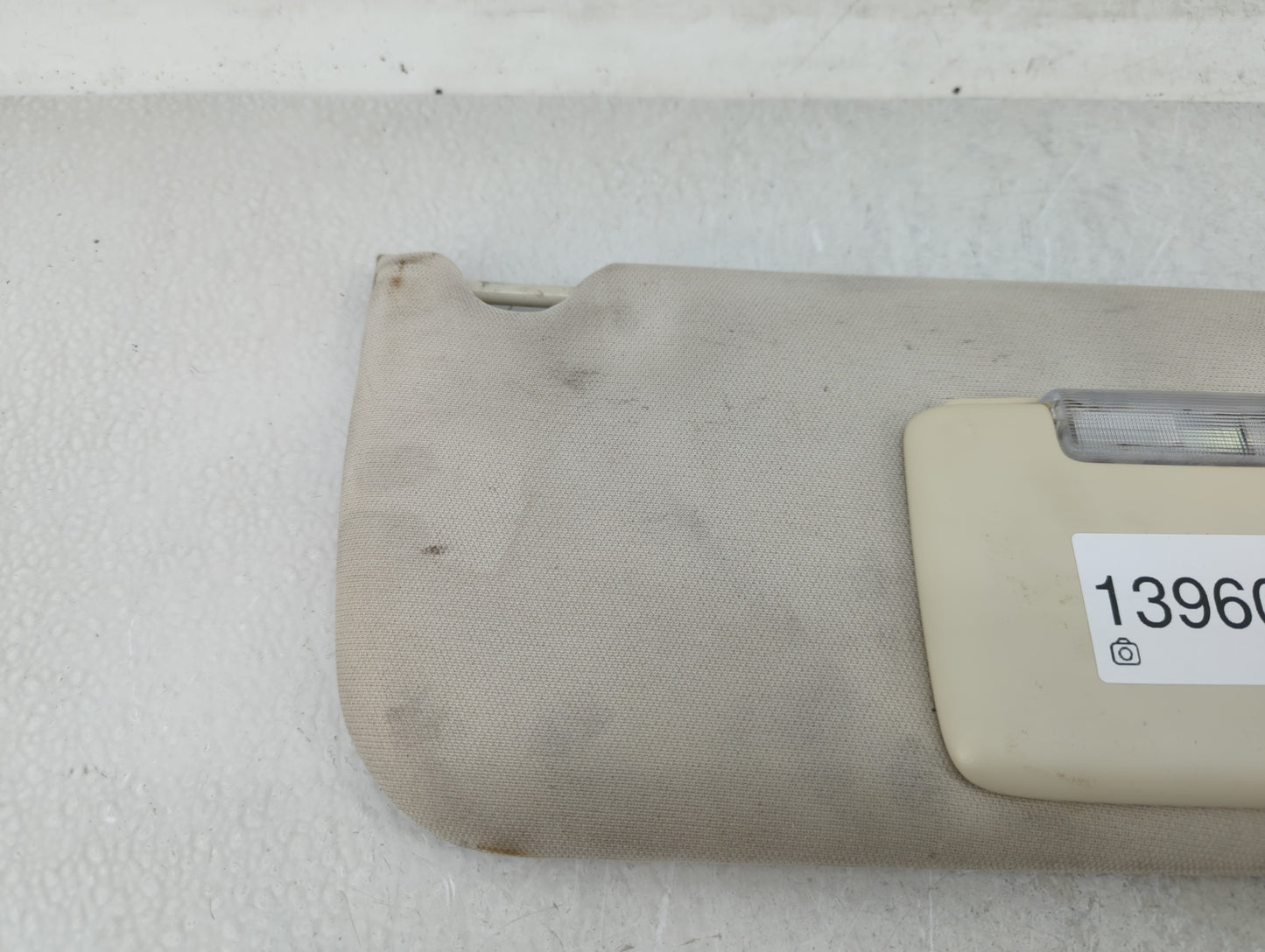 2008-2010 Chrysler 300 Sun Visor Shade Replacement Passenger Right Mirror Fits Fits 2008 2009 2010 OEM Used Auto Parts - Oem
