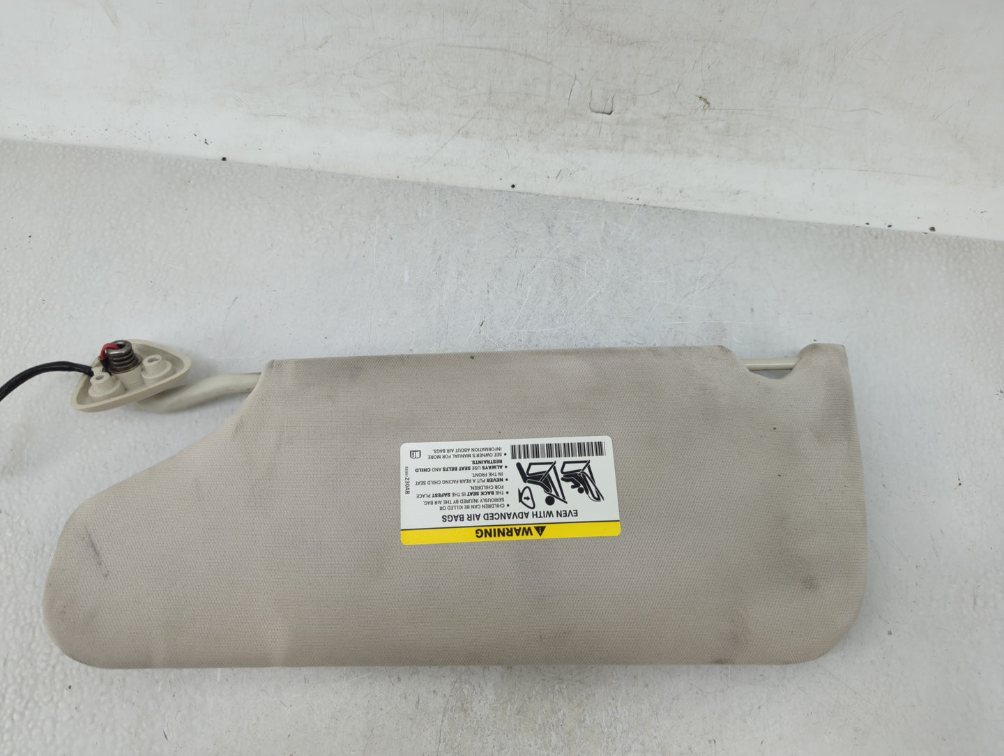 2008-2010 Chrysler 300 Sun Visor Shade Replacement Passenger Right Mirror Fits Fits 2008 2009 2010 OEM Used Auto Parts - Oem