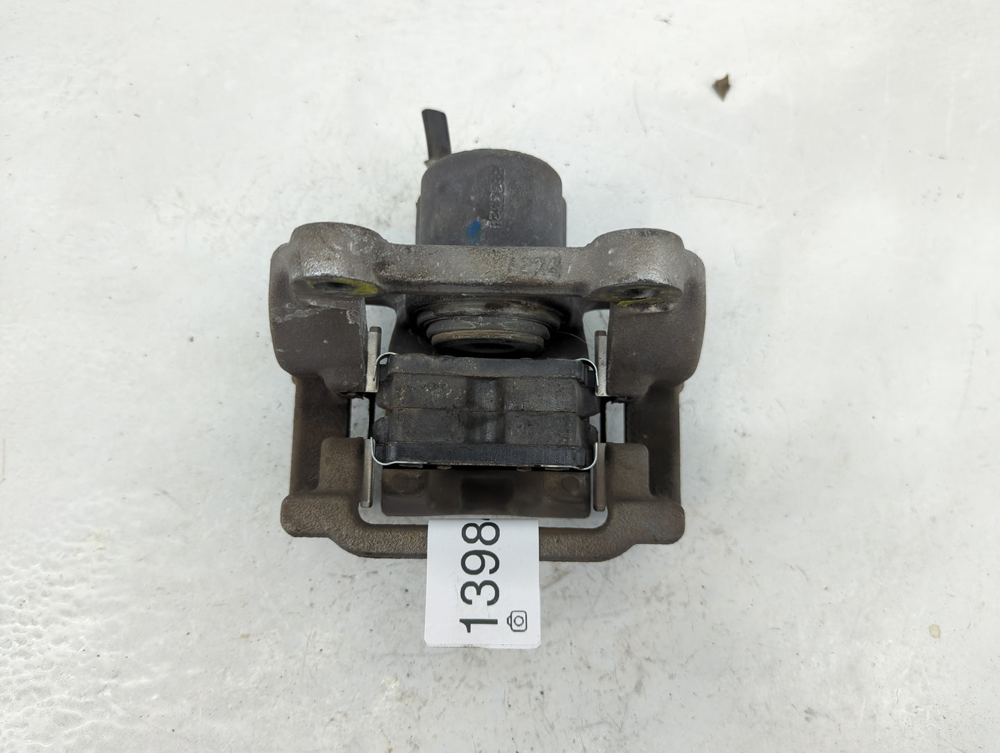 2005-2022 Chrysler 300 Front Driver Left Brake Caliper - Oemusedautoparts1.com